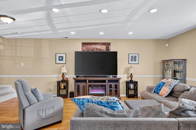 4702 ABERDEEN LN, Blackwood, NJ 08012