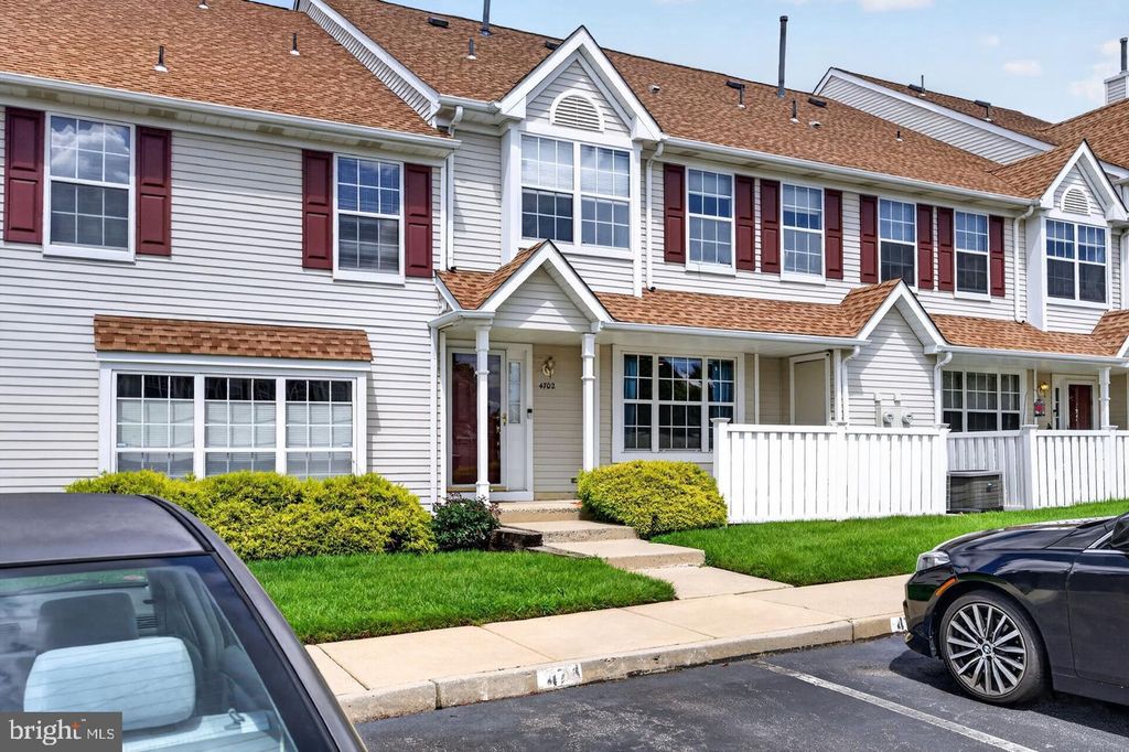 4702 ABERDEEN LN, Blackwood, NJ 08012
