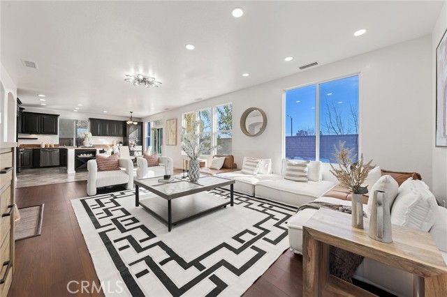 11827 Modena, Rancho Cucamonga, CA 91701