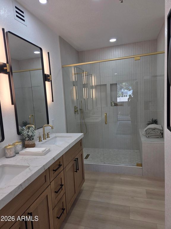 Image 11 of property listing at 11515 N 91ST Street 107, Scottsdale, AZ 85260