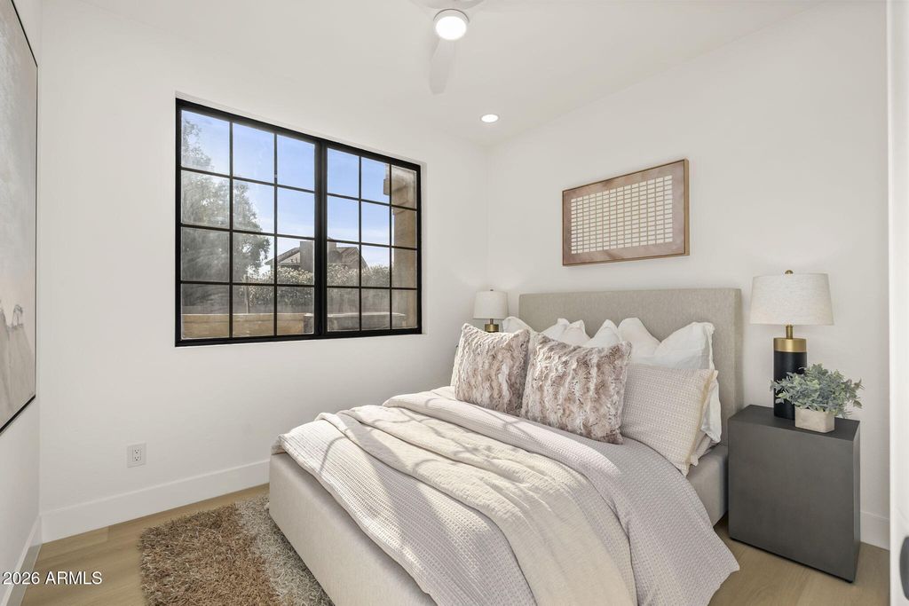 Image 14 of property listing at 11515 N 91ST Street 107, Scottsdale, AZ 85260