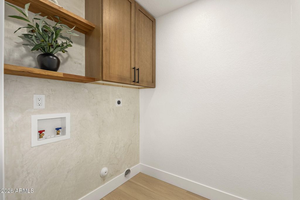 Image 15 of property listing at 11515 N 91ST Street 107, Scottsdale, AZ 85260