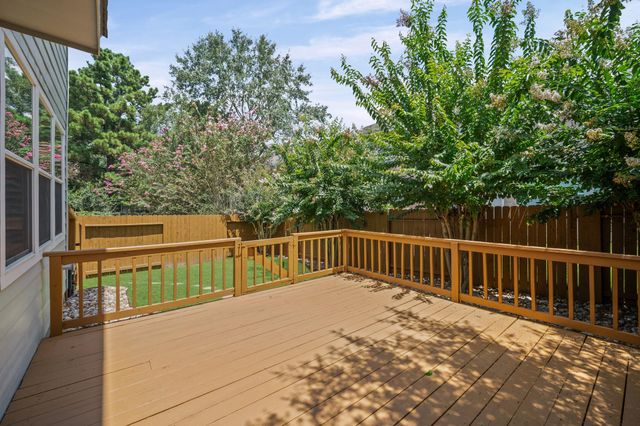 11 Scenic Brook Court, The Woodlands, TX 77382