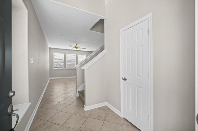 11 Scenic Brook Court, The Woodlands, TX 77382