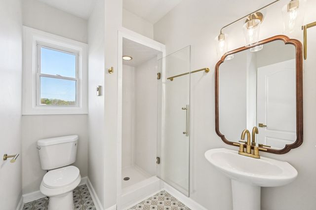 3032 Highway 49, W, Pleasant View, TN 37146