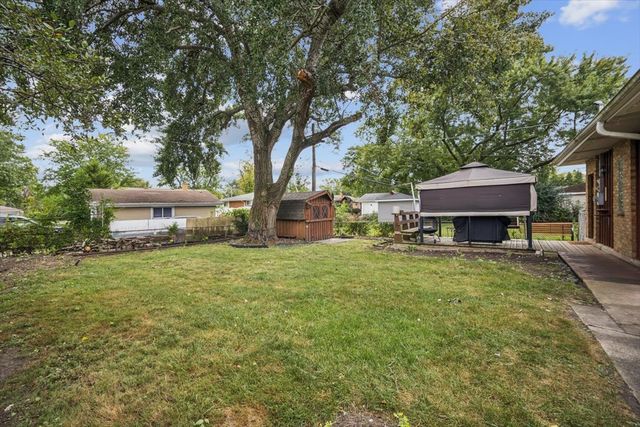 201 S Yale Avenue, Addison, IL 60101