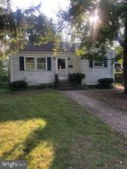 507 LEE AVE, Beverly, NJ 08010