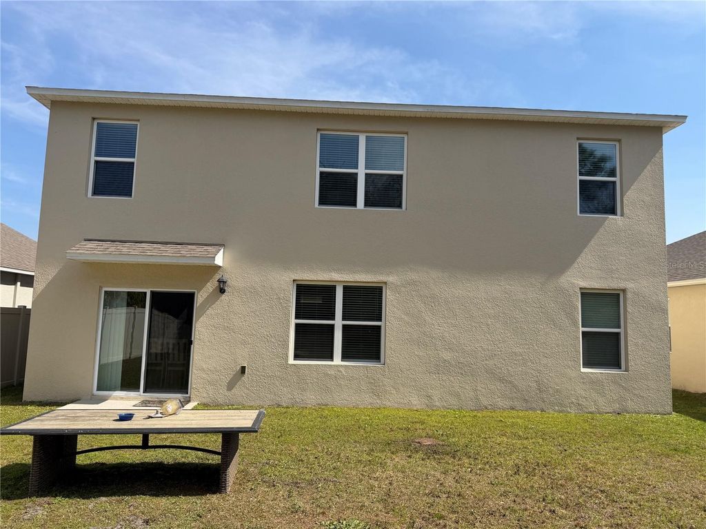 Image 2 of property listing at 328 CONWAY AVENUE, St Cloud, FL 34771