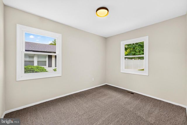 37 ELSIN LN, Willingboro, NJ 08046