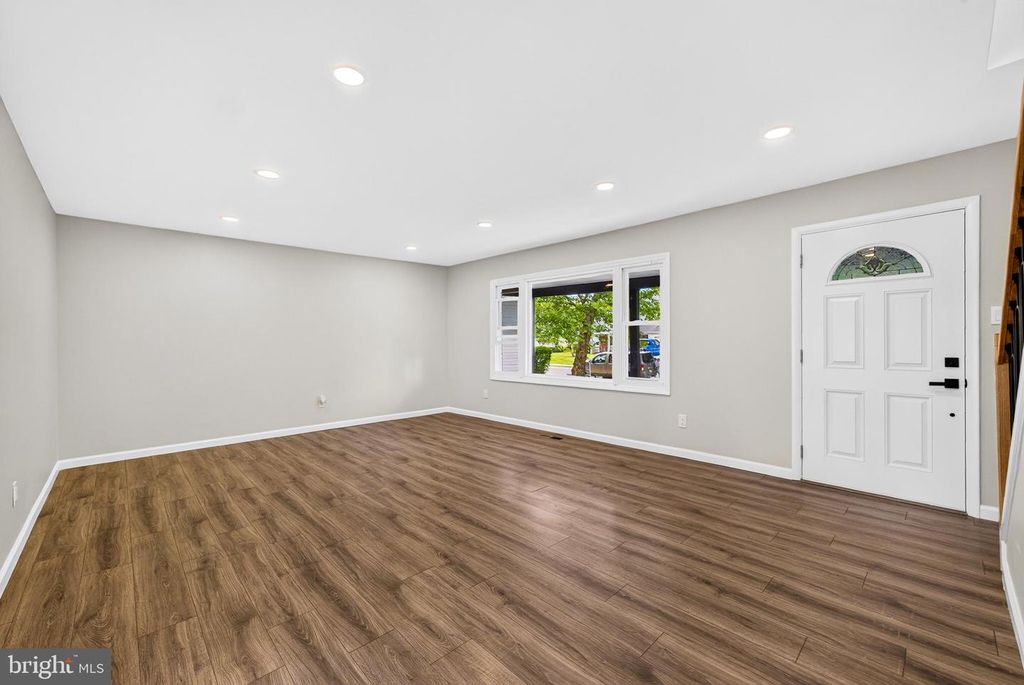 37 ELSIN LN, WILLINGBORO, NJ 08046 — photo 3