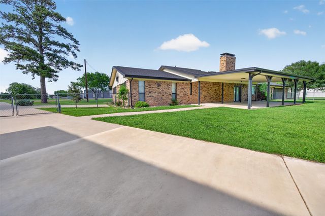 106 Snyder Ranch Road, Trinidad, TX 75163