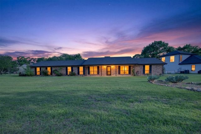 106 Snyder Ranch Road, Trinidad, TX 75163