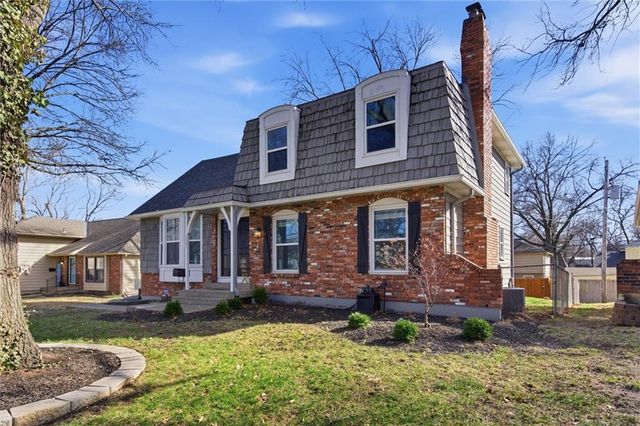 10205 W 97th Terrace, Overland Park, KS 66212