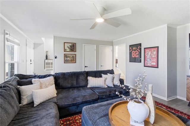 10205 W 97th Terrace, Overland Park, KS 66212