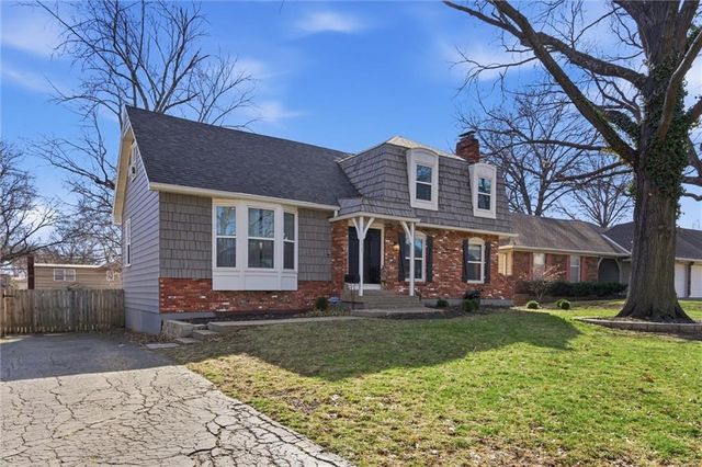 10205 W 97th Terrace, Overland Park, KS 66212