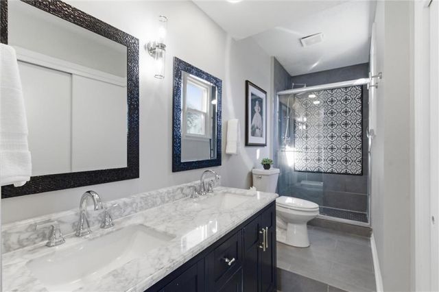 10205 W 97th Terrace, Overland Park, KS 66212