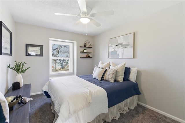 10205 W 97th Terrace, Overland Park, KS 66212