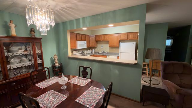 7401 Tiffany Drive 1E, Orland Park, IL 60462