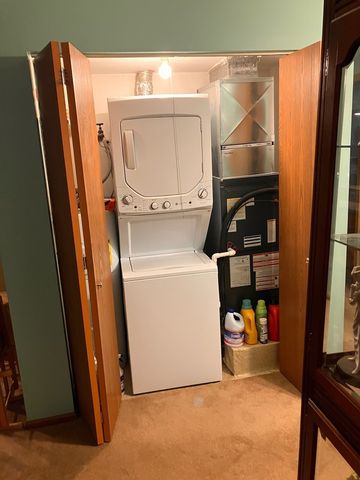 7401 Tiffany Drive 1E, Orland Park, IL 60462