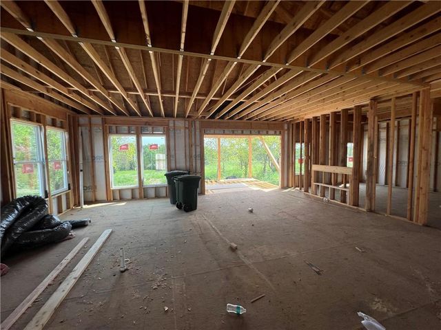 21401 Twin Oaks Parkway, Peculiar, MO 64078