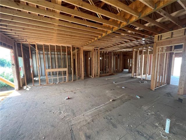 21401 Twin Oaks Parkway, Peculiar, MO 64078