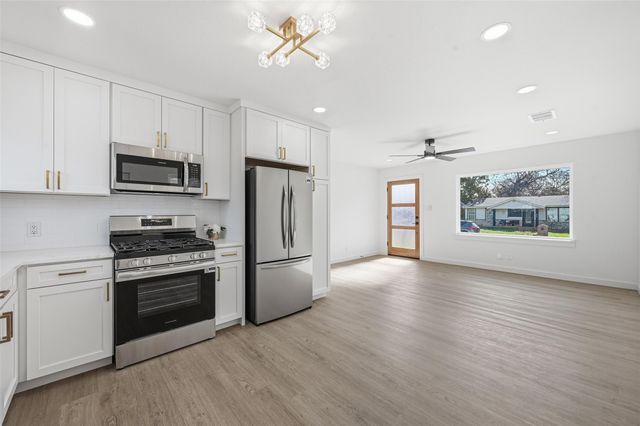 413 Wanda Way, Hurst, TX 76053