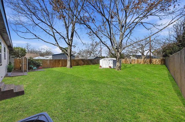 413 Wanda Way, Hurst, TX 76053