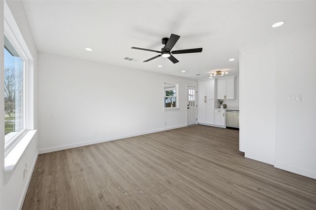 413 Wanda Way, Hurst, TX 76053