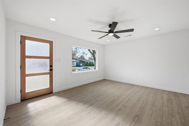 413 Wanda Way, Hurst, TX 76053