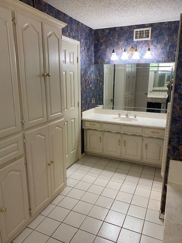 523 Softwood Drive, Duncanville, TX 75137