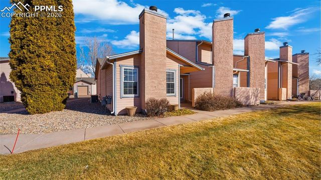 6626 Bobtail Drive, Colorado Springs, CO 80911