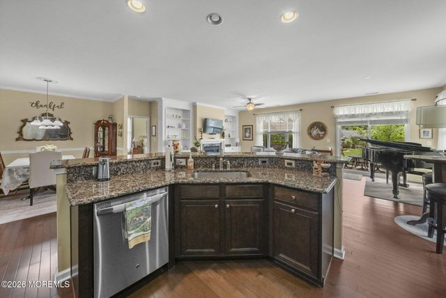 194 Wintergreen Drive, Manalapan, NJ 07726