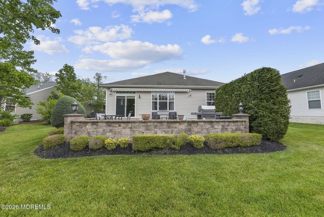 194 Wintergreen Drive, Manalapan, NJ 07726
