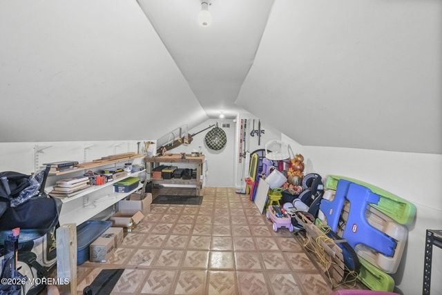 194 Wintergreen Drive, Manalapan, NJ 07726