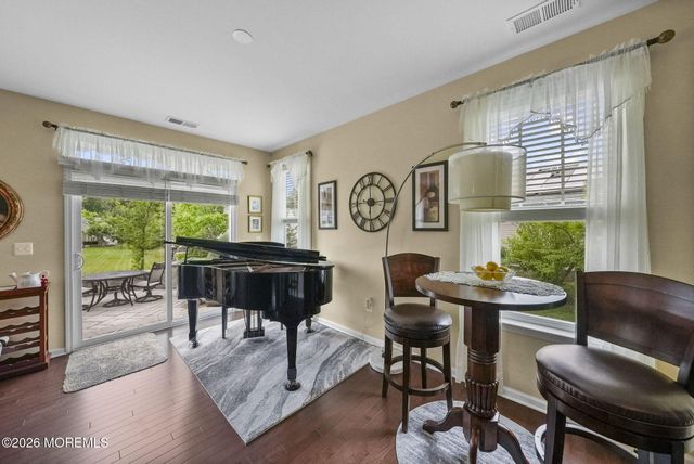 194 Wintergreen Drive, Manalapan, NJ 07726