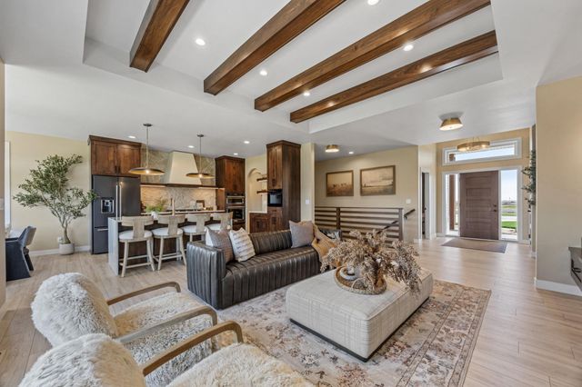 6833 Sunrise Point, Horace, ND 58047