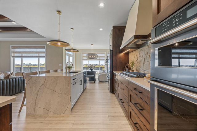 6833 Sunrise Point, Horace, ND 58047