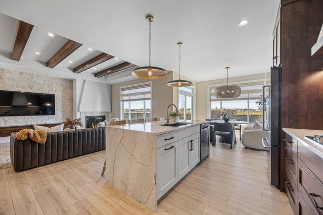 6833 Sunrise Point, Horace, ND 58047