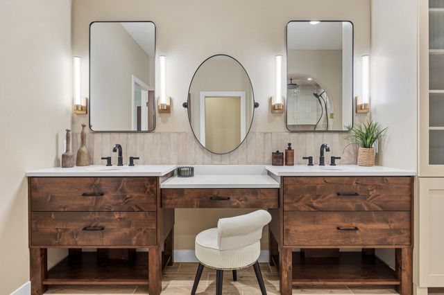 6833 Sunrise Point, Horace, ND 58047