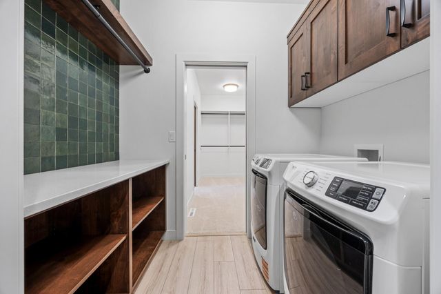 6833 Sunrise Point, Horace, ND 58047