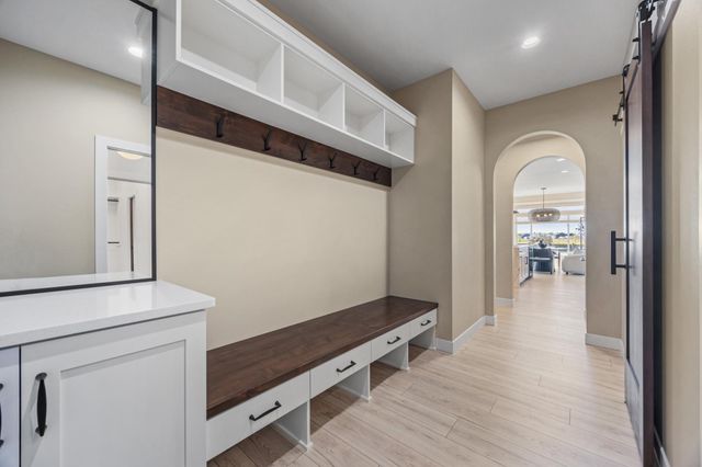 6833 Sunrise Point, Horace, ND 58047