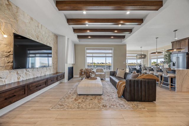 6833 Sunrise Point, Horace, ND 58047