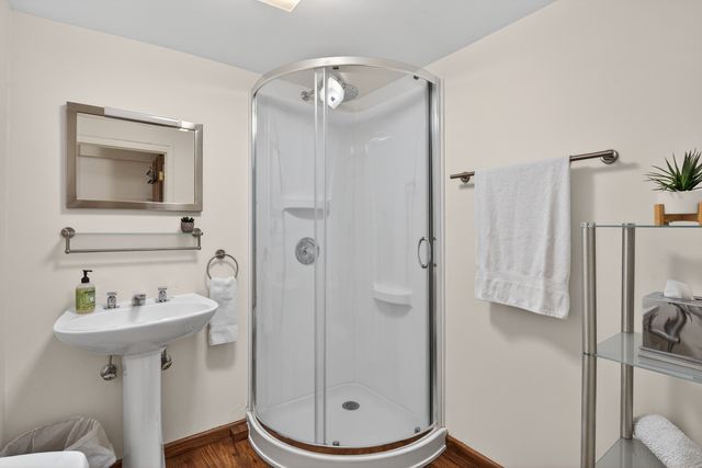 323 N Prospect Avenue, Park Ridge, IL 60068