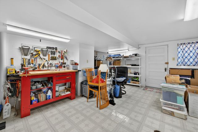 323 N Prospect Avenue, Park Ridge, IL 60068