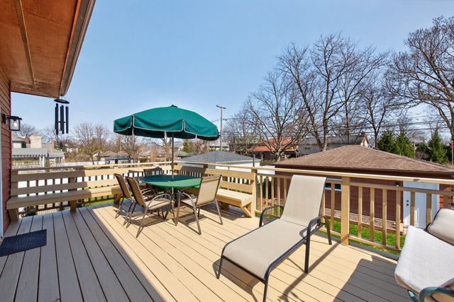 323 N Prospect Avenue, Park Ridge, IL 60068