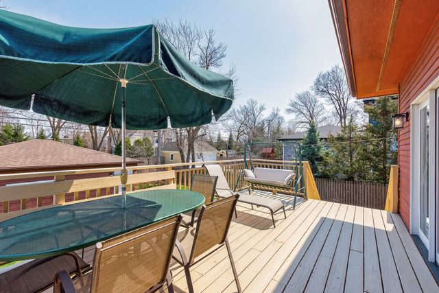 323 N Prospect Avenue, Park Ridge, IL 60068