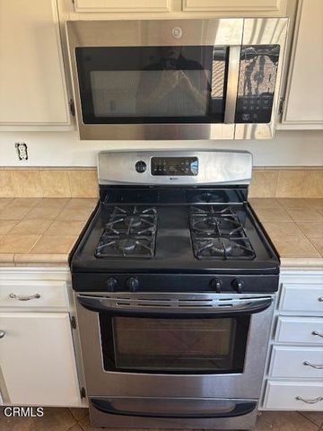 2041 Blackberry Circle, Oxnard, CA 93036