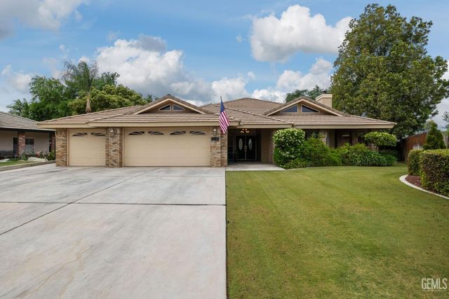 11208 Candlelight Court, Bakersfield, CA 93312