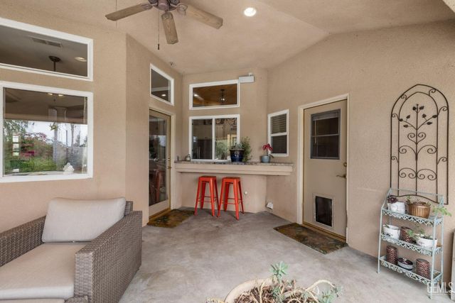 11208 Candlelight Court, Bakersfield, CA 93312