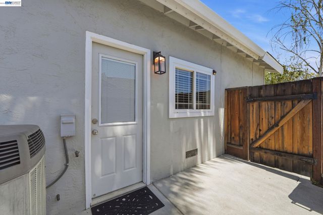 6093 Blacklock Ct, San Jose, CA 95123